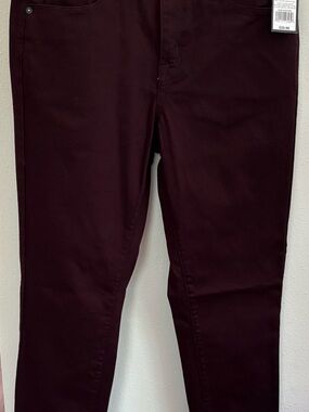 Mossimo High-Rise Skinny Jeans w/ Power Stretch